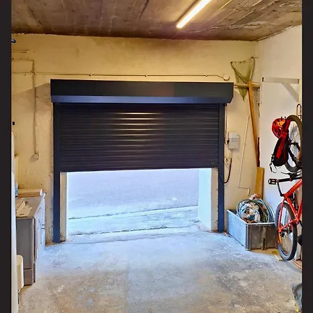 Hebergements Centre - Local Velos Et Motos Narbona